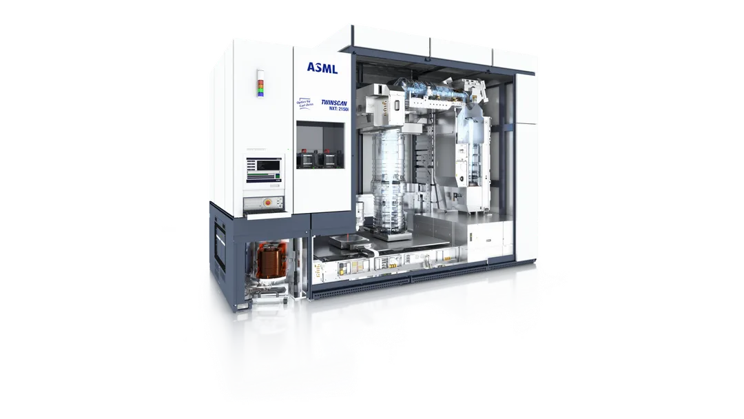 ASML TWINSCAN NXT:2150i 浸沒式 DUV 曝光機官方圖片