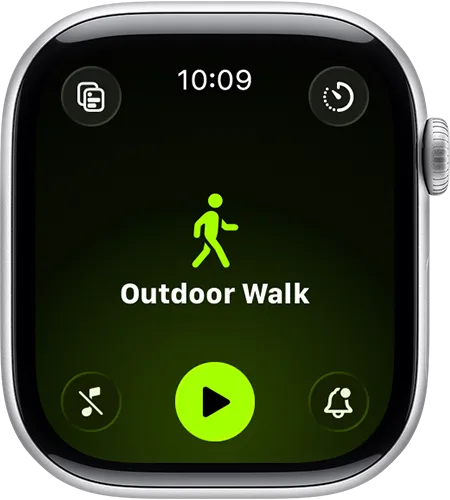 Apple Watch 戶外步行運動畫面，可用嚟校準步幅同活動數據