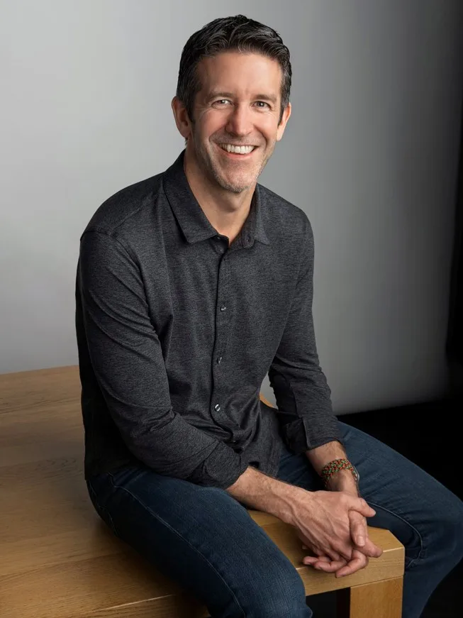 蘋果候任 CEO John Ternus 官方肖像