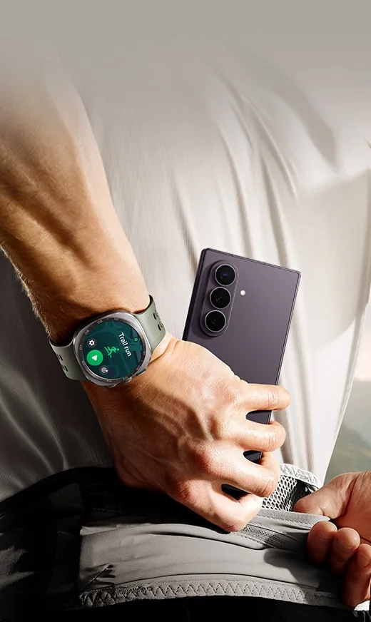 Samsung Galaxy Watch Ultra2 官方產品圖，展示手錶同 Galaxy 生態配搭