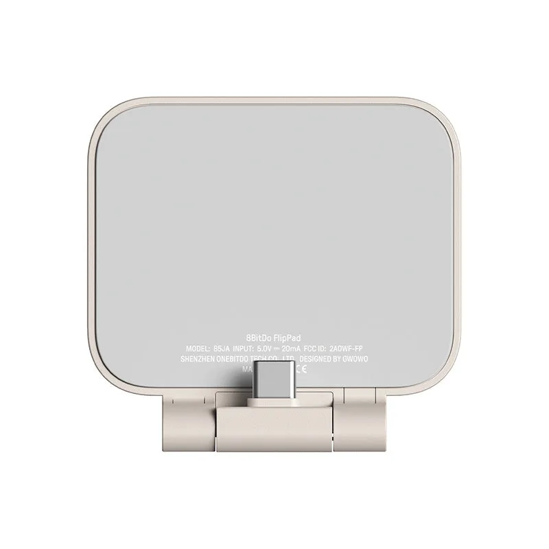 8BitDo FlipPad 掀開後嘅按鍵同直向使用方式
