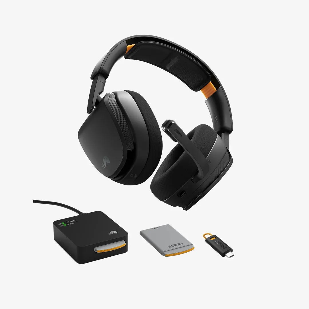 黑色 Glorious GHS InfinitePlay 耳機、充電底座、替換電池同 USB-C 發射器