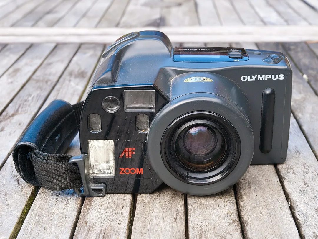 Sony RX10 V 回歸:手機長焦咁勁,仲值唔值買 US$2,300 superzoom?