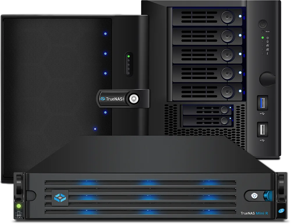 TrueNAS Mini 系列 NAS 官方產品圖,顯示桌面同 rackmount 機款