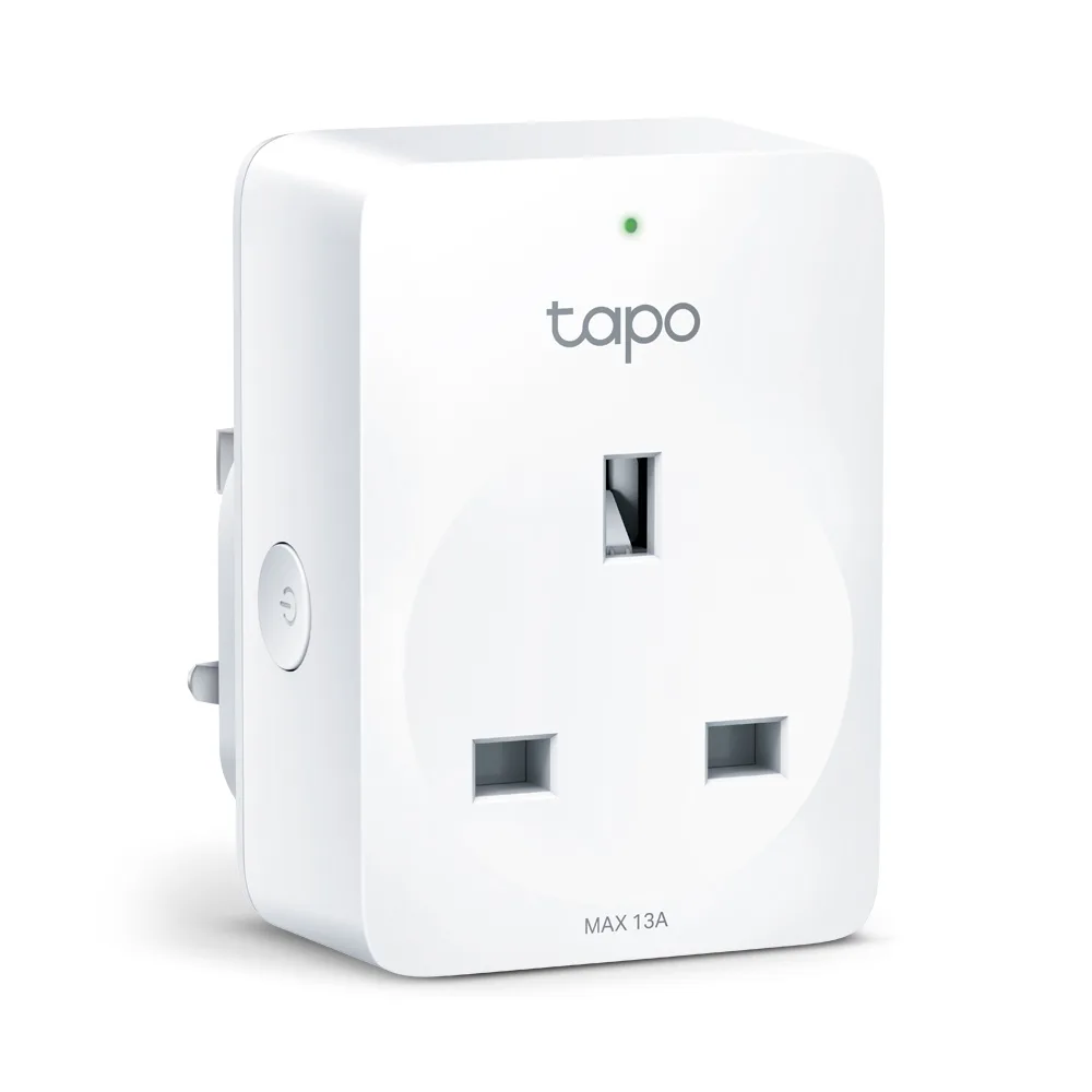 TP-Link Tapo P110 智能插頭官方產品圖，正面見到英規三腳插座同 Max 13A 標示