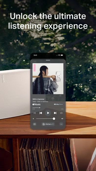 Sonos 喇叭旁邊顯示 Sonos app 播放控制介面嘅官方產品圖