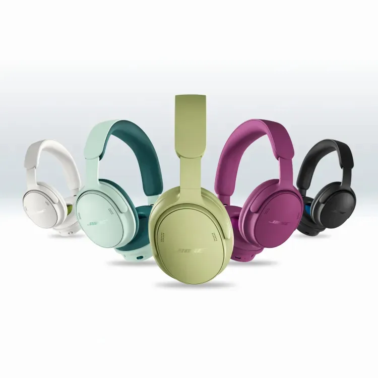 Bose QuietComfort 第二代黑、白、綠、薄荷同紫紅色款並排展示