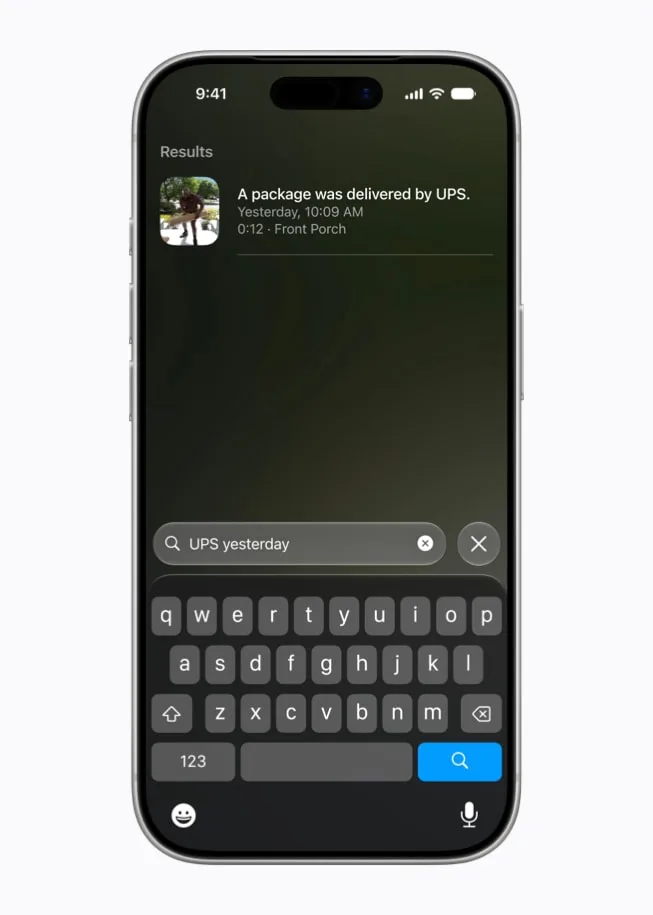 iPhone 家居 app 用文字搜尋保安鏡頭片段嘅介面