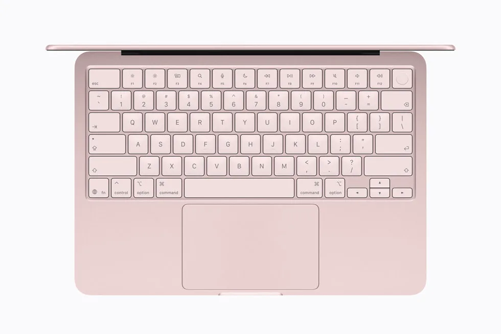 MacBook Neo 鍵盤同觸控板近鏡,可見右上角鍵位